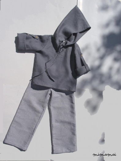 Natural linen hoodie, tuck up sleeves