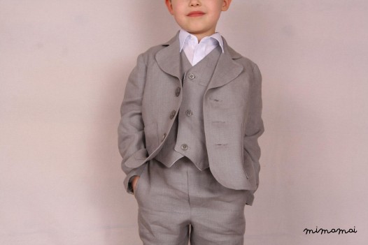 Natural linen outfit - jacket and short pants