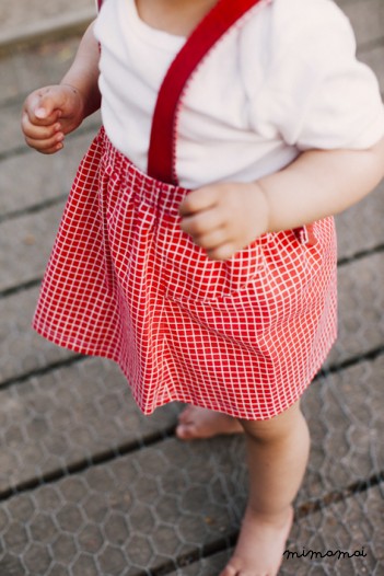 Baby skirt with cork straps