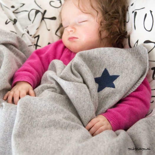 Cashmere Baby Blanket with Star - Light Grey M&eacute;lange