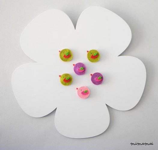 Panel magn&eacute;tico Flor con imanes pajaritos
