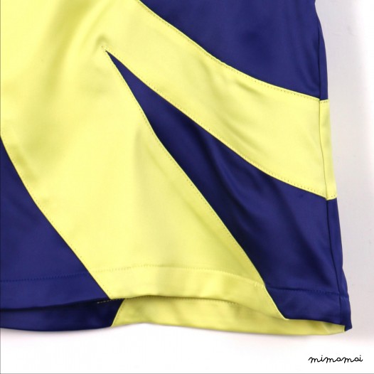 Satin Graphic Top yellow and blue