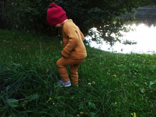 Babies/Children's lightweight merino wool cardigan and pants set