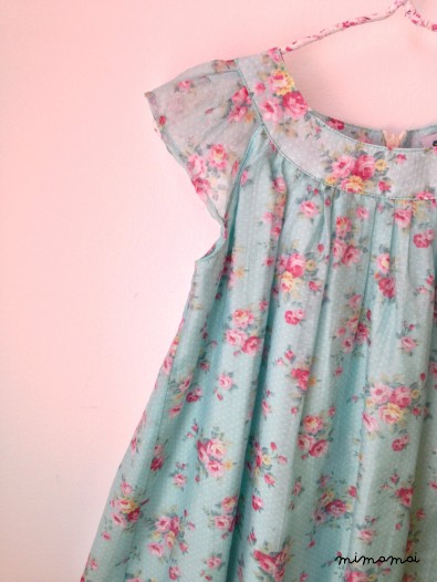 Dress printed in pastel colors