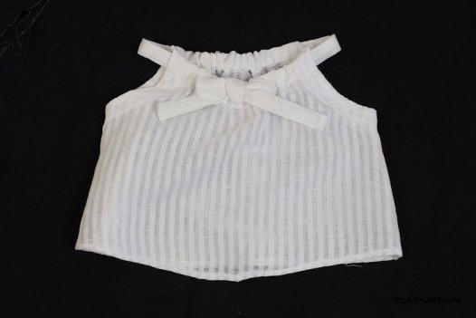 Linen blouse with a bow. Lightweigt linen