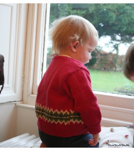 Handknitted Zigzag Cardigan in Red