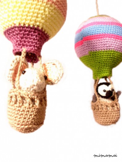 baby mobile, hot air balloon nursery