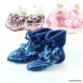 Hand knit wool baby booties - newborn gift, baby shower, blue baby booties