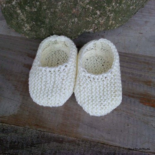 Baby shoes and knitted bear, handmade knitwear of organic cotton, off white and rose