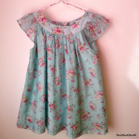 Dress printed in pastel colors