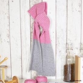 RIBBED SCARF KNITTING KIT - 2 COLOURS AVAILABLE