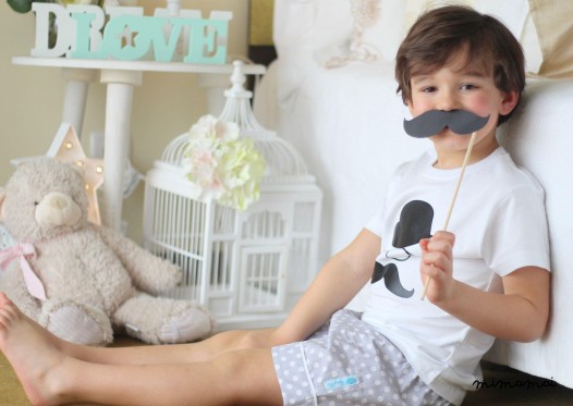 PIJAMA MOUSTACHE MENINO