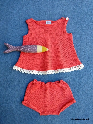 Canotta in cotone tricot color corallo con pizzo