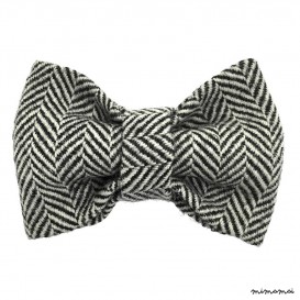 Child black and white chevron pattern bow tie