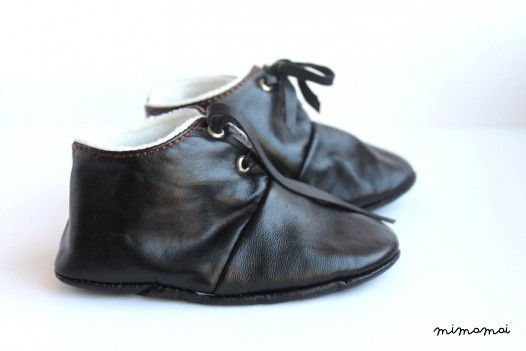 12-18 Months Slippers / Baby Shoes Lamb Leather Black