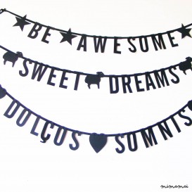 BLACK LETTER GARLAND
