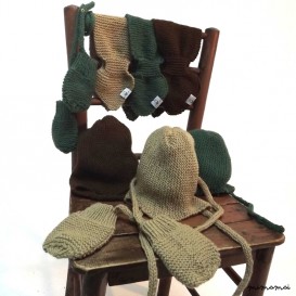Autumn set of cap, scarf, mittens