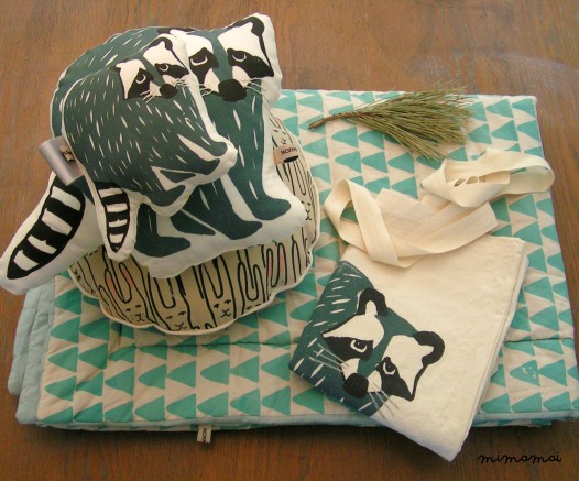 Steelblue Raccoon cushion