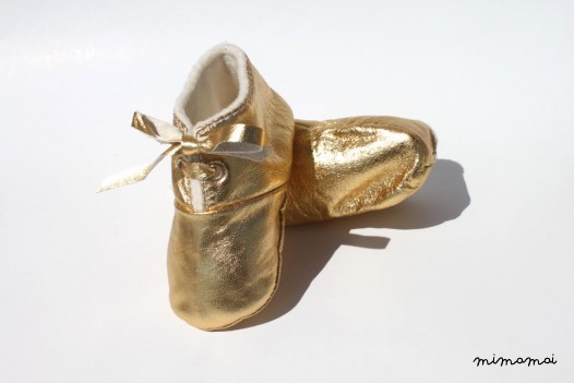 12-18 Months Slippers / Baby Shoes Lamb Leather glitter dore golden gold