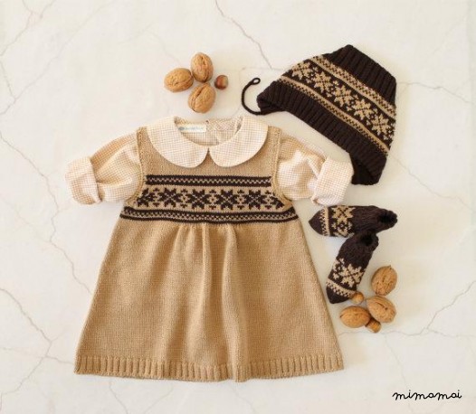 Maglia bambino vestito, berretto e calzini jacquard cammello/marrone