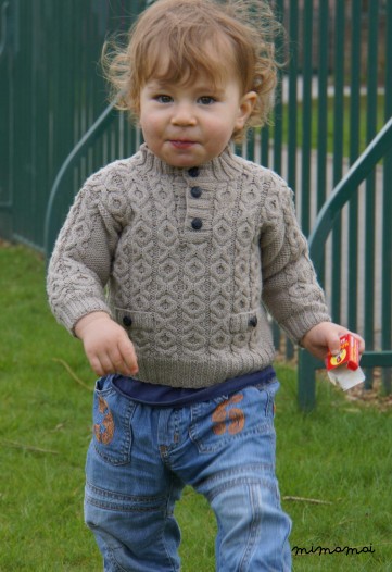 Boys' jumper for all seasons
