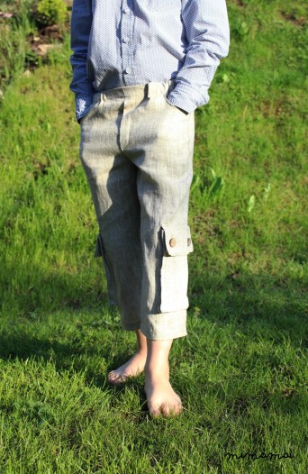 Linen bermudas with cargo pockets