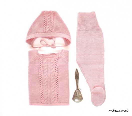Maglia bambino insieme. Maglione, berretto e body. Rosa. 100% lana merino.