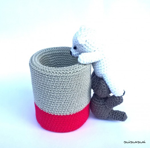 Crochet pen holder - Cute desk accessories - Amigurumi pencil holder - Cute office decor