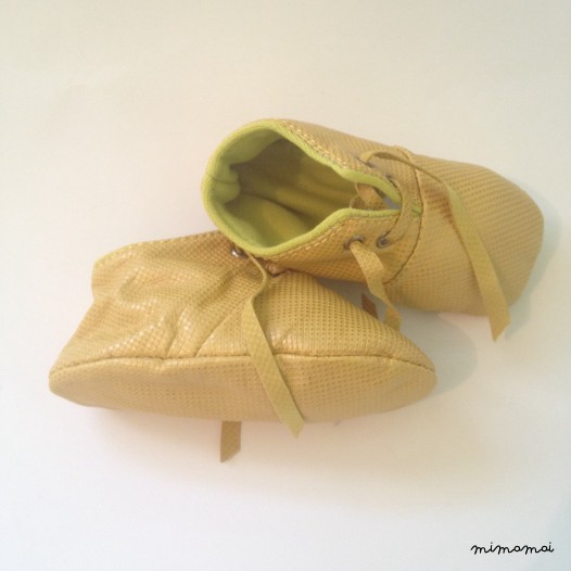 6 - 12 Months Slippers / Baby Shoes Lamb Leather Yellow Lime