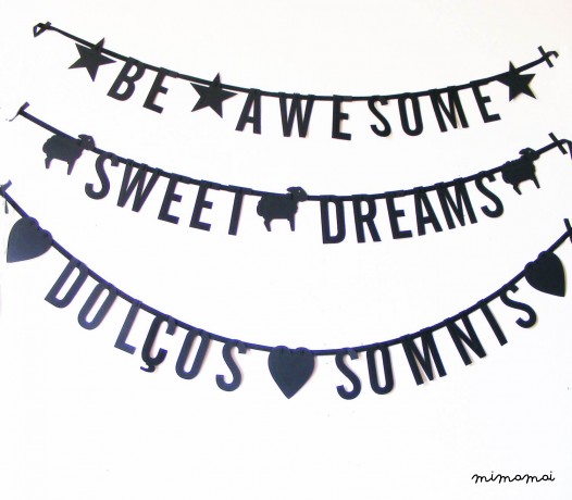 BLACK LETTER GARLAND