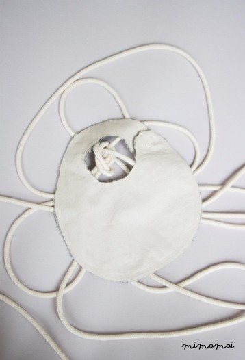 Linen baby bib
