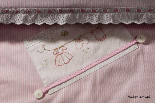 hand embroidered baby girl's blanket &Eta;appy clothes horses light rose and white