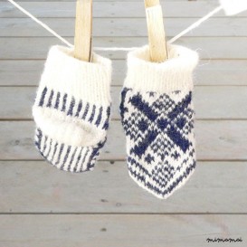Wool baby boy socks - newborn gift, baby shower - navy blue and white