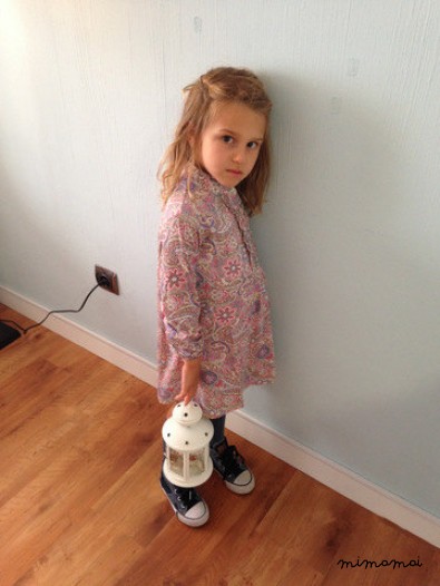 Girls dress .. Foral print dress ...Retro Dress ... Vintage style dress .. Dress Long Sleeve..