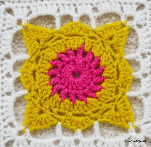 BRIGHT GRANNY SQUARE CROCHET BLANKET KIT - 3 SIZES AVAILABLE