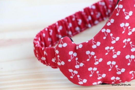 Masque de nuit moustache &ndash; Cerises