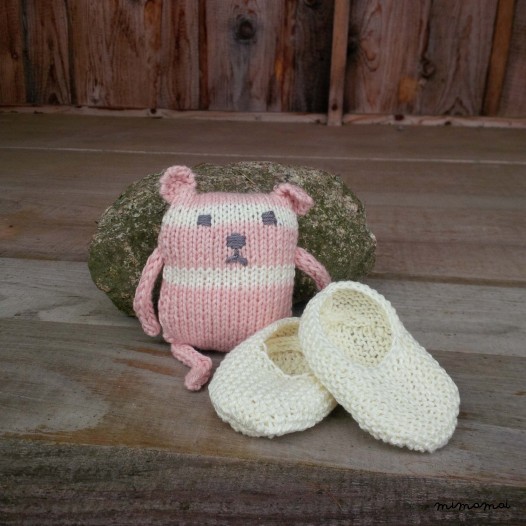 Baby shoes and knitted bear, handmade knitwear of organic cotton, off white and rose