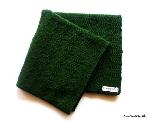 Babies/Children's knitted lambswool blanket/duvet/plaid