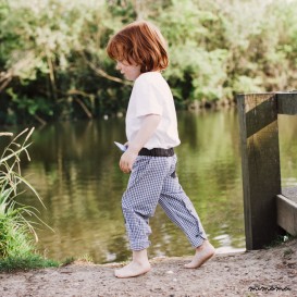 Baby trousers with green cork patches