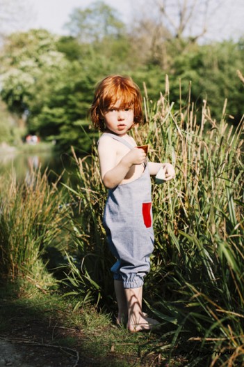 Kids dungarees with red pocket