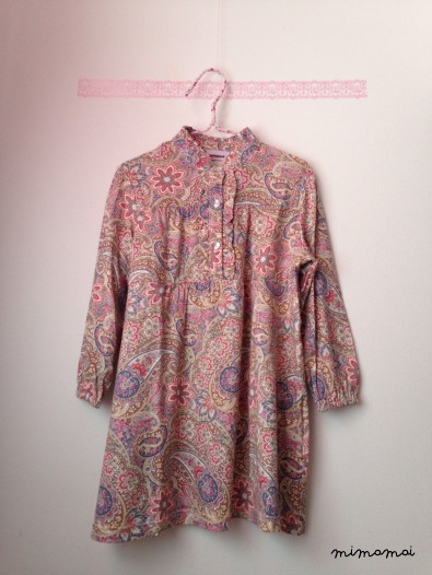 Girls dress .. Foral print dress ...Retro Dress ... Vintage style dress .. Dress Long Sleeve..