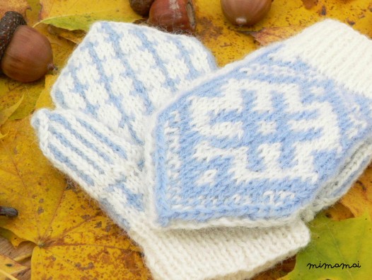 Hand knit wool baby mittens - baby boy gift