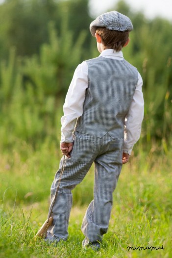 Natural cotton vest checked