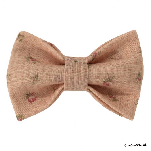 Child salmon-coloured with faded flowers bow tie, cotton