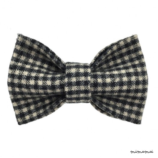 Child black and white checked bow tie, wool