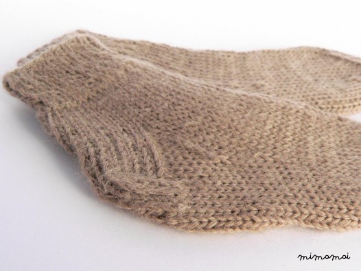 Newborn socks - wool infant socks - hand knit baby socks - newborn gift