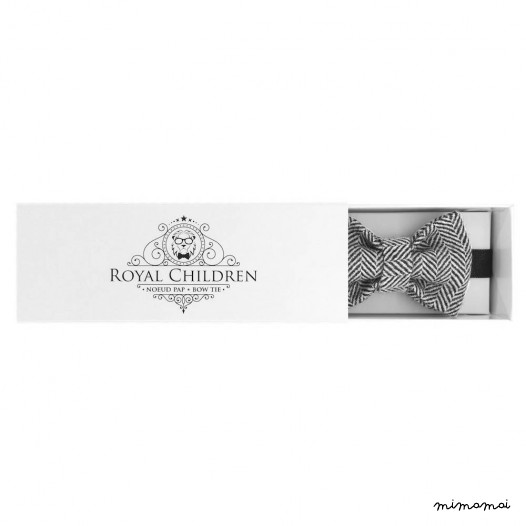Child black and white chevron pattern bow tie