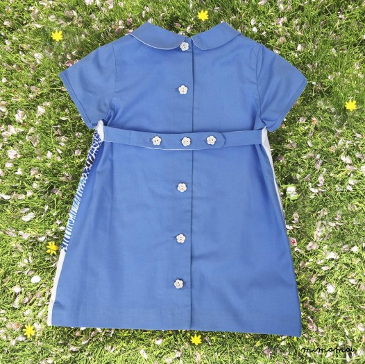 A-Dress: Feather-do