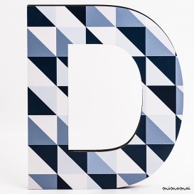 lettera in legno D - trama quadratini blu diagonale