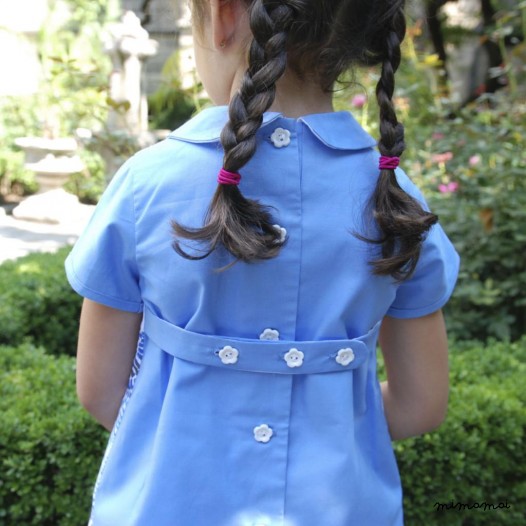 A-Dress: Feather-do